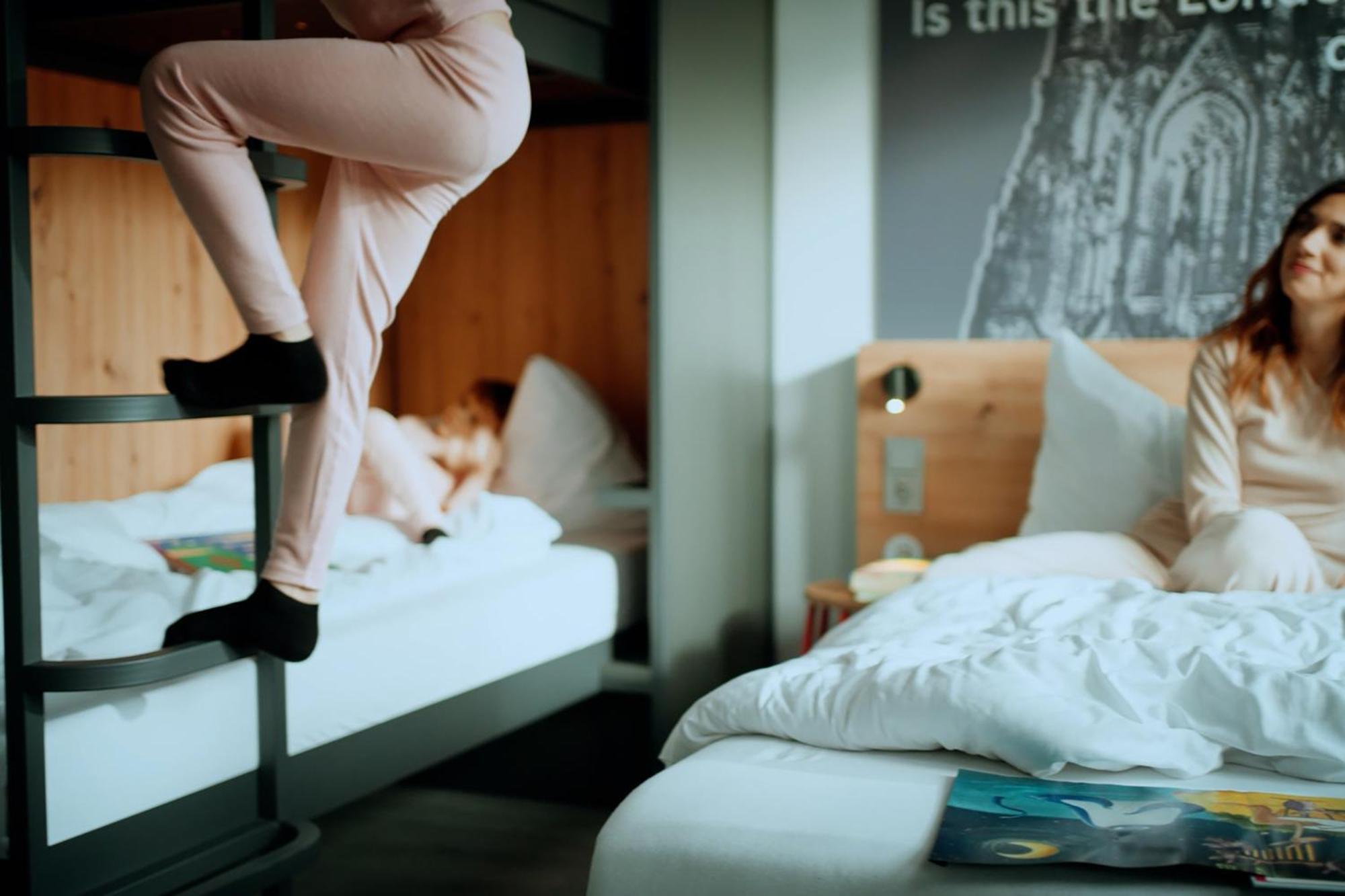 Meininger Hauptbahnhof Hotel 3*